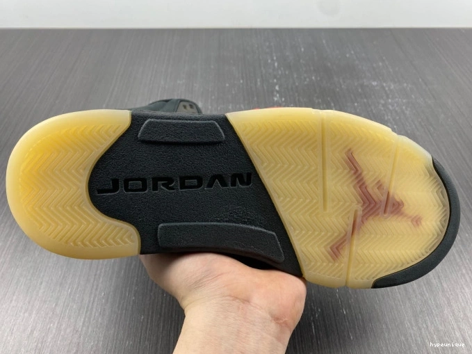 HYPE Jordan Air Off Noir DR0092-001 Gore-Tex 5 0627